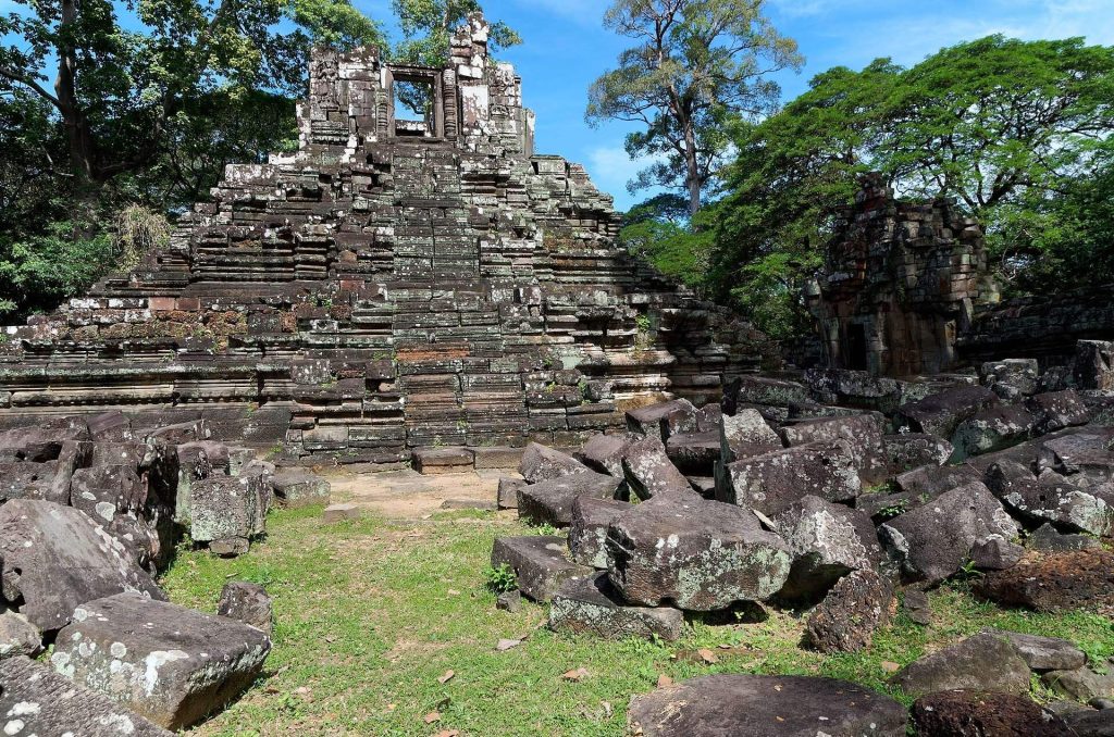 Preah Pithu: A Group of Khmer Temples at Angkor 3 Preah Pithu