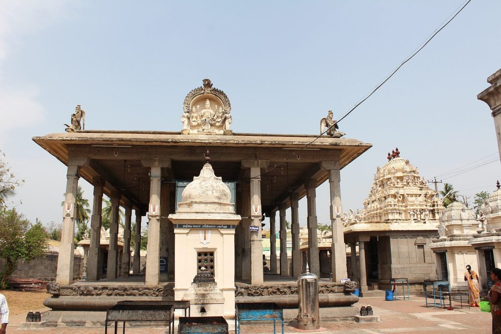 Varadharajaperumal Temple, Thirubuvanai: A Chola Vishnu Temple 1 Varadharajaperumal temple, Thirubuvanai