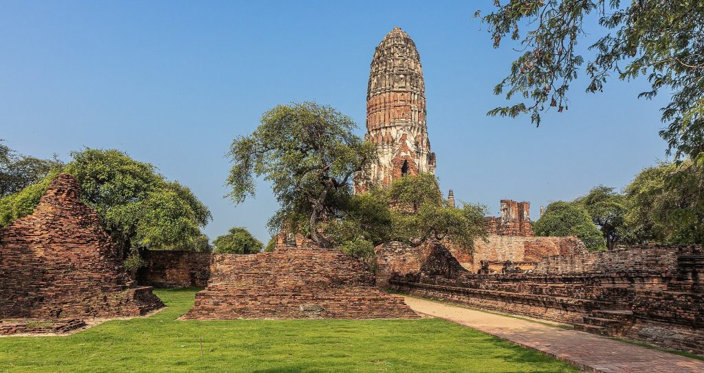 Wat Ratchaburana: A Royal Ayutthaya Buddhist Temple Complex 2 Wat Ratchaburana