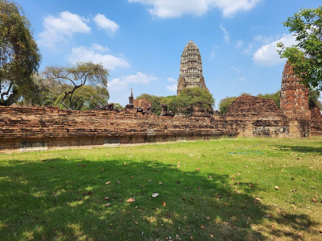 Wat Ratchaburana: A Royal Ayutthaya Buddhist Temple Complex 3 Wat Ratchaburana