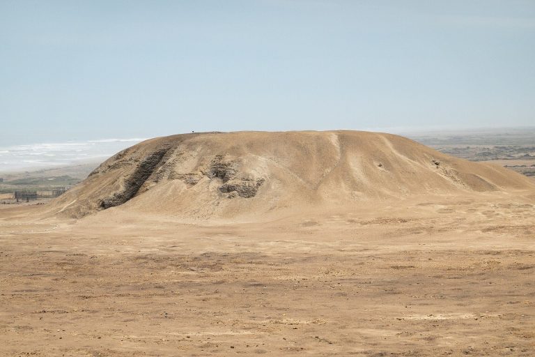 El Brujo: An Ancient Ceremonial and Funerary Complex in Peru