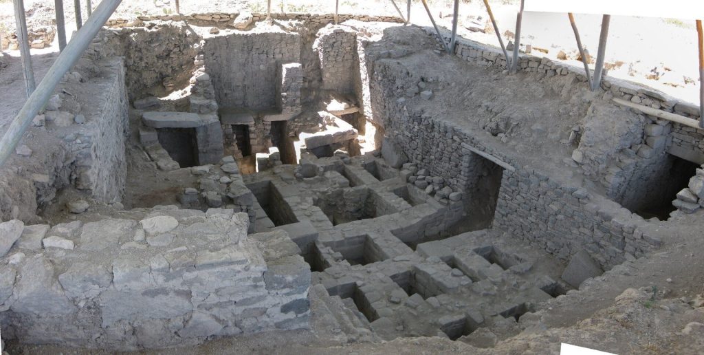 Wari Archaeological Complex: Capital of a Pre-Inca State in Peru 1 Wari archaeological complex