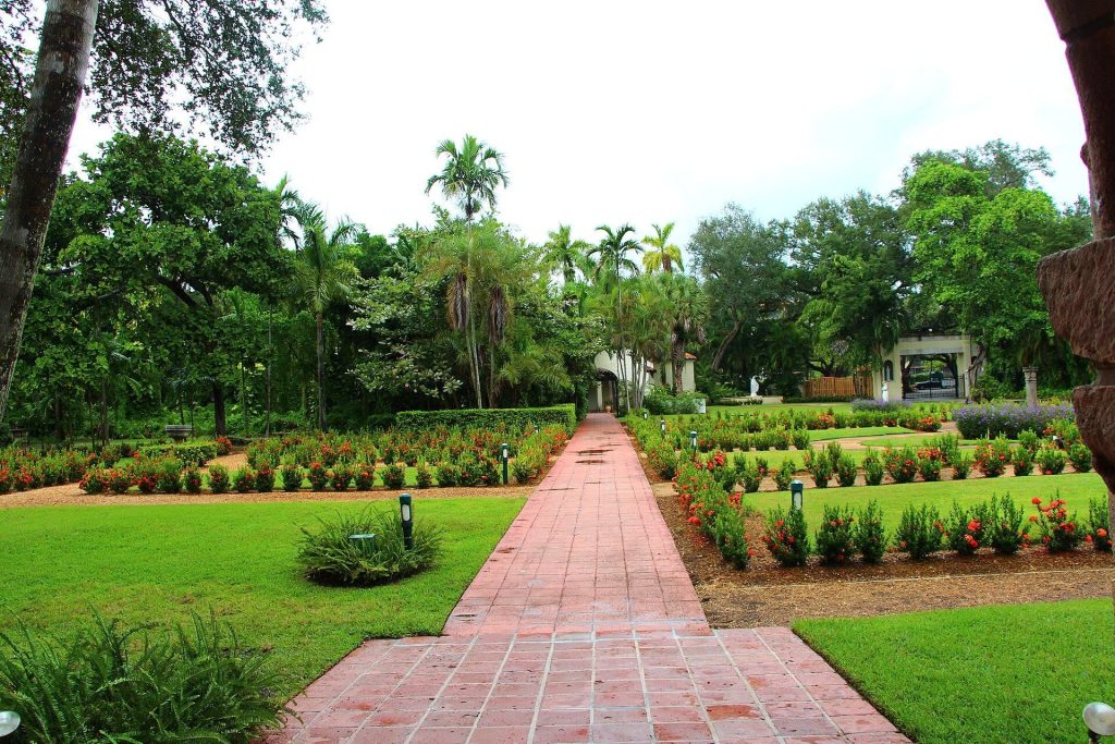 St. Bernard de Clairvaux Church: A Relocated Cistercian Monastery in Florida 4 St. Bernard de Clairvaux Church