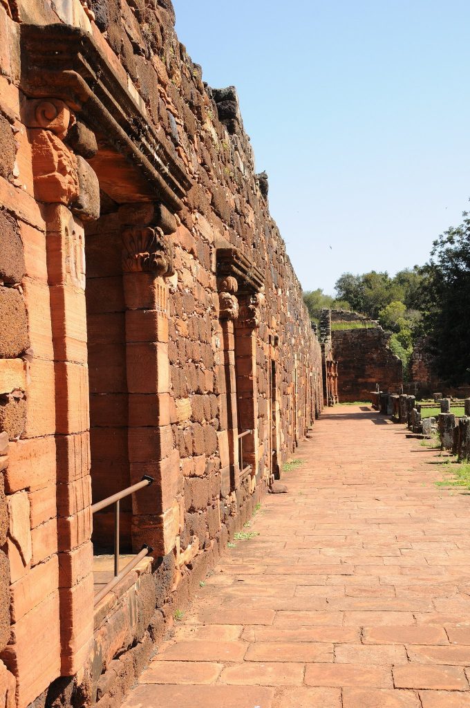 San Ignacio Miní: A Jesuit Guaraní Reduction in Argentina 5 San Ignacio Miní