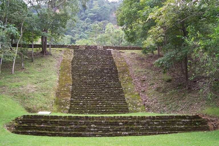 Malpasito: A Zoque Archaeological and Ceremonial Center