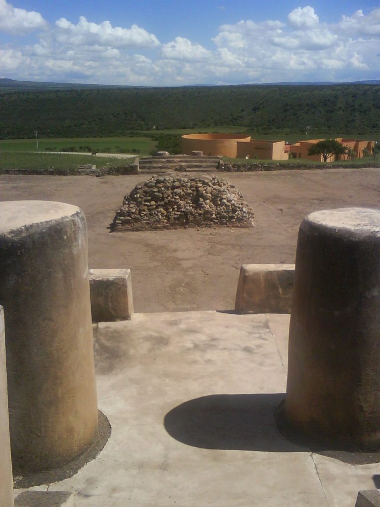 Altavista: A Chalchihuites Ceremonial and Political Center in Mexico 3 Altavista