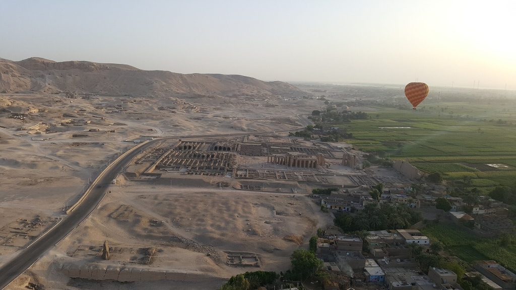 Mortuary Temple of Thutmose III at Qurna: A New Kingdom Royal Temple 2 Totentempel des Thutmosis III. (Qurna)