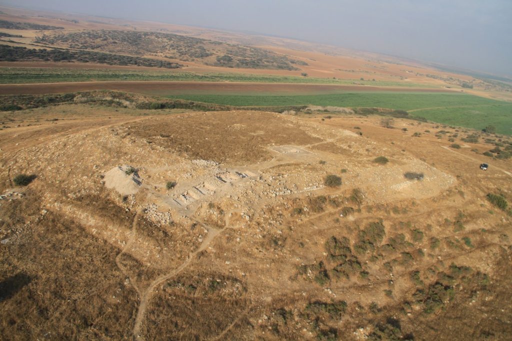 Tel Burna: A Fortified Border Settlement in Israel’s Shephelah 1 Tel Burna