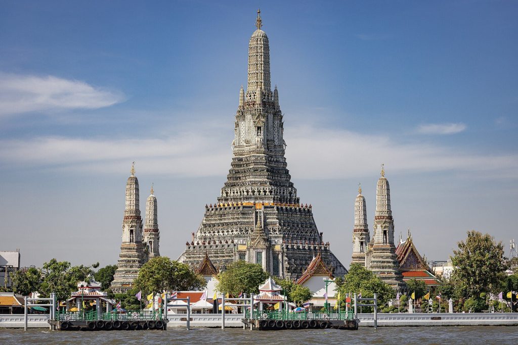 Prang of Wat Arun: A Thai Religious Tower in Bangkok 1 Prang of Wat Arun