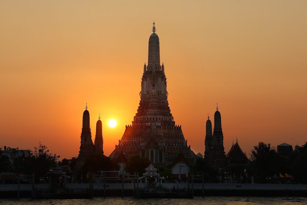 Prang of Wat Arun: A Thai Religious Tower in Bangkok 2 Prang of Wat Arun