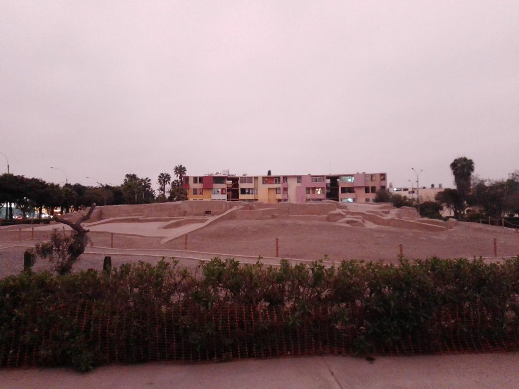 Huaca Palomino: A Ychsma Ceremonial and Administrative Center in Lima 1 Huaca Palomino