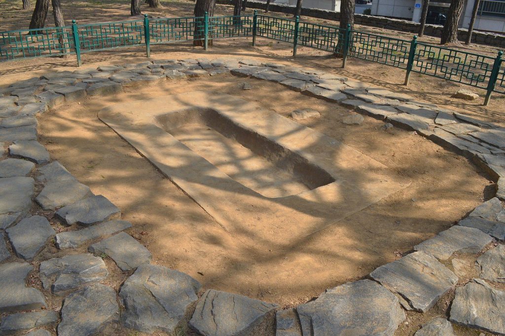 Seoul Seokchon-dong Gobungun: A Baekje Royal and Aristocratic Cemetery 2 Seoul Seokchon-dong Gobungun