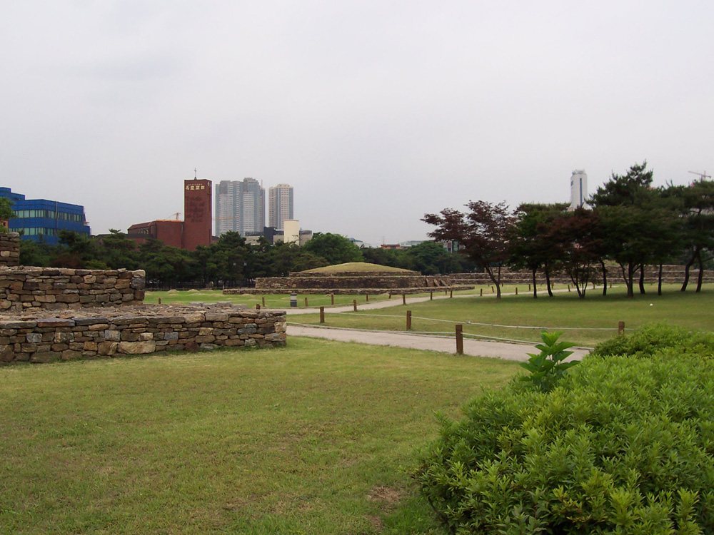 Seoul Seokchon-dong Gobungun: A Baekje Royal and Aristocratic Cemetery 3 Seoul Seokchon-dong Gobungun