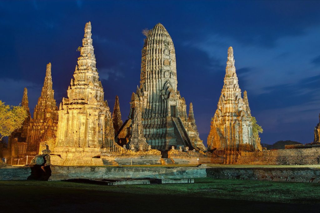 Wat Chaiwatthanaram: A Royal Buddhist Temple of Ayutthaya 3 Wat Chaiwatthanaram