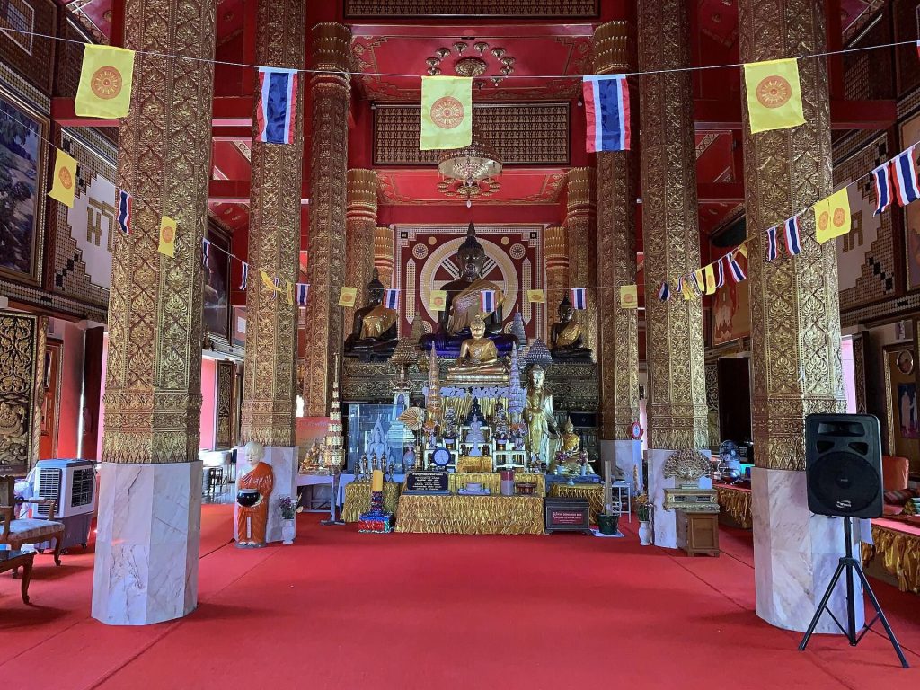 Wat Phra Chao Lan Thong: A Historic Buddhist Temple in Chiang Saen 4 Wat Phrachao Lan Thong