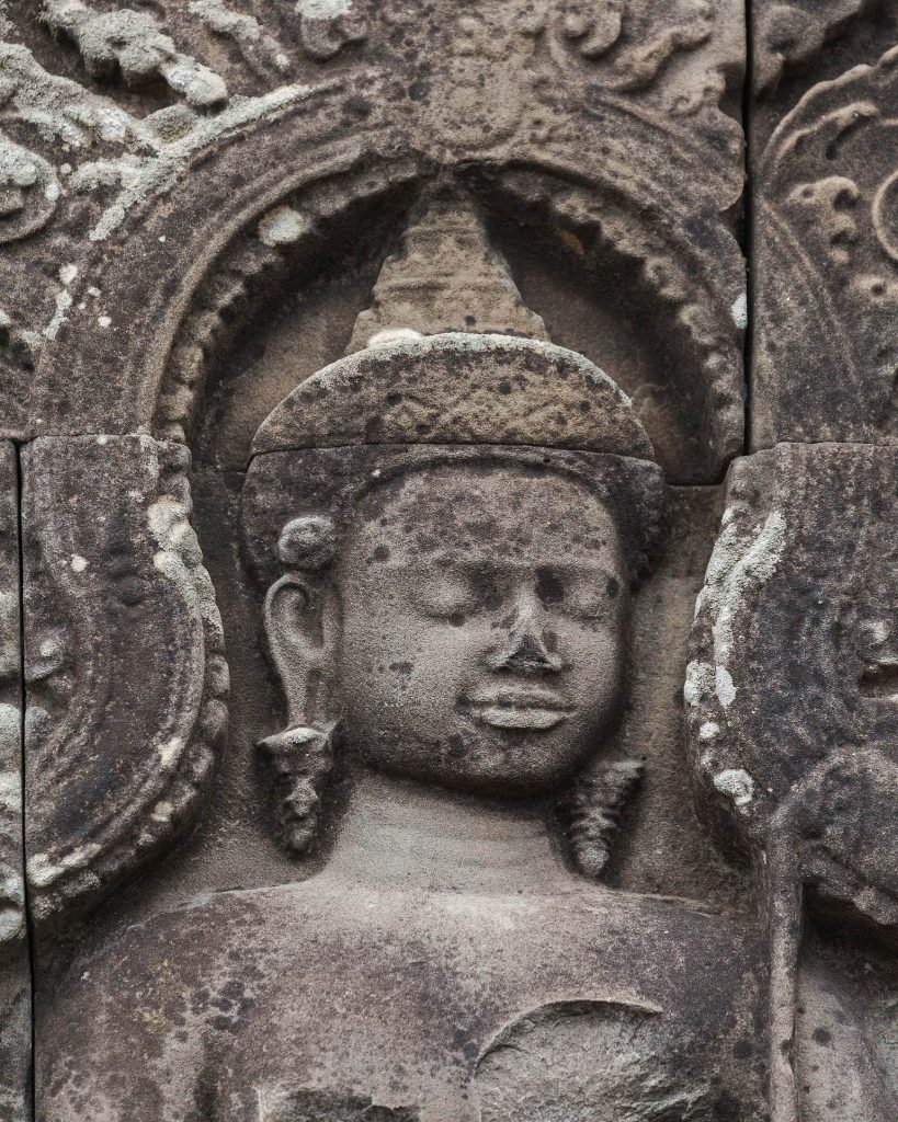 Phnom Bakheng: The State Temple of Yasodharapura 3 Phnom Bakheng