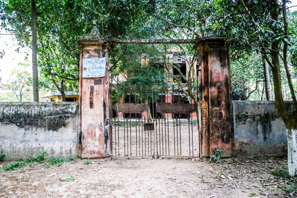 Balihar Rajbari: A Historic Zamindar Estate in Bangladesh 2 Balihar Rajbari