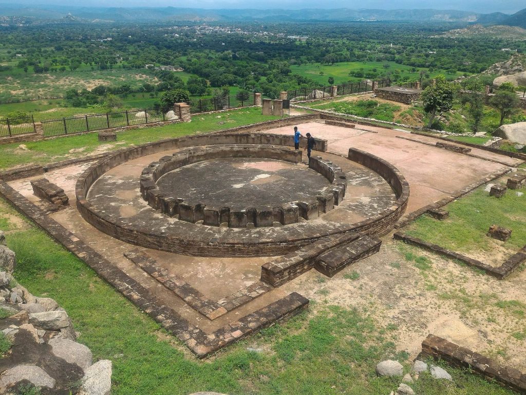 Bairat Temple: An Early Circular Buddhist Shrine in Rajasthan 1 Bairat Temple