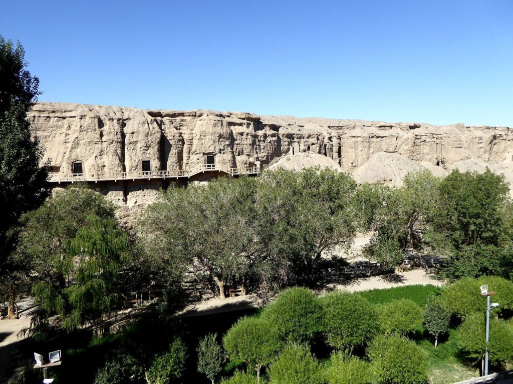 Yulin Caves: A Buddhist Cave-Temple Complex in China 3 Yulin Caves