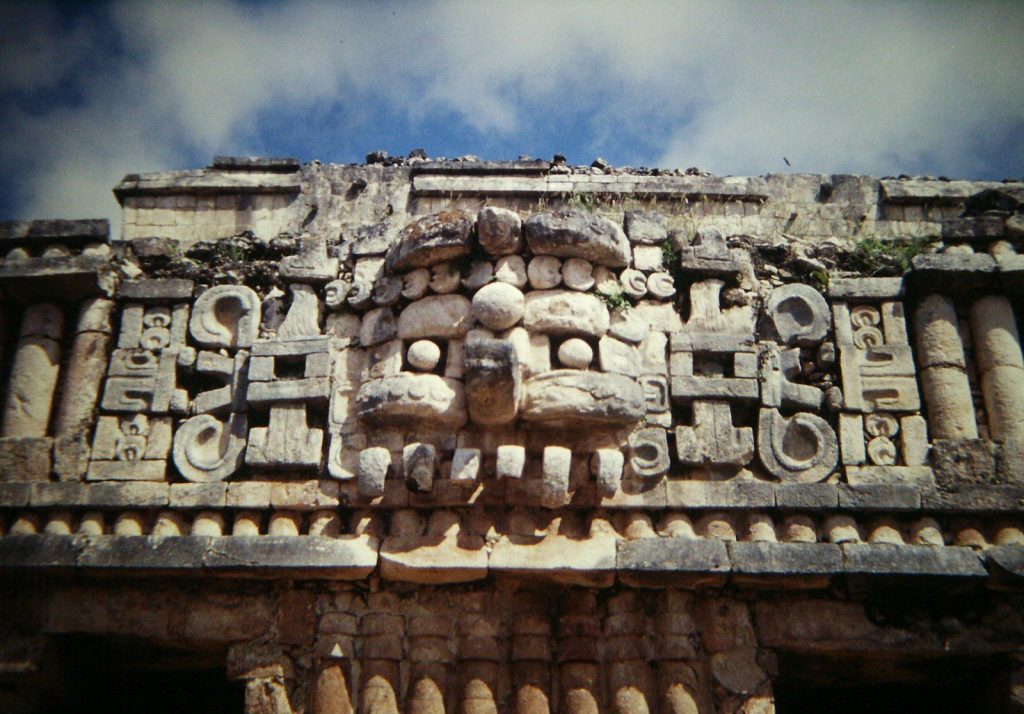 Sayil: A Terminal Classic Maya City in the Puuc Region 4 Sayil