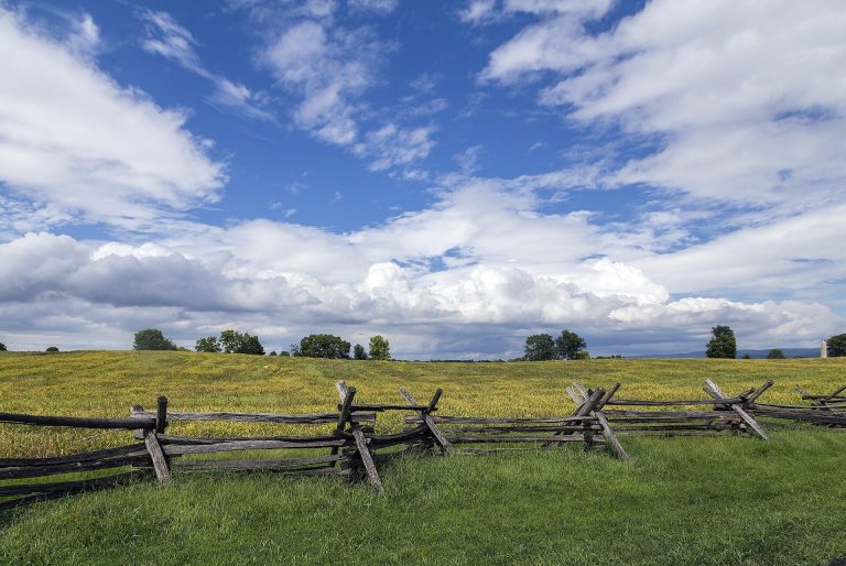 Antietam National Battlefield: A Civil War Battlefield and Memorial Landscape