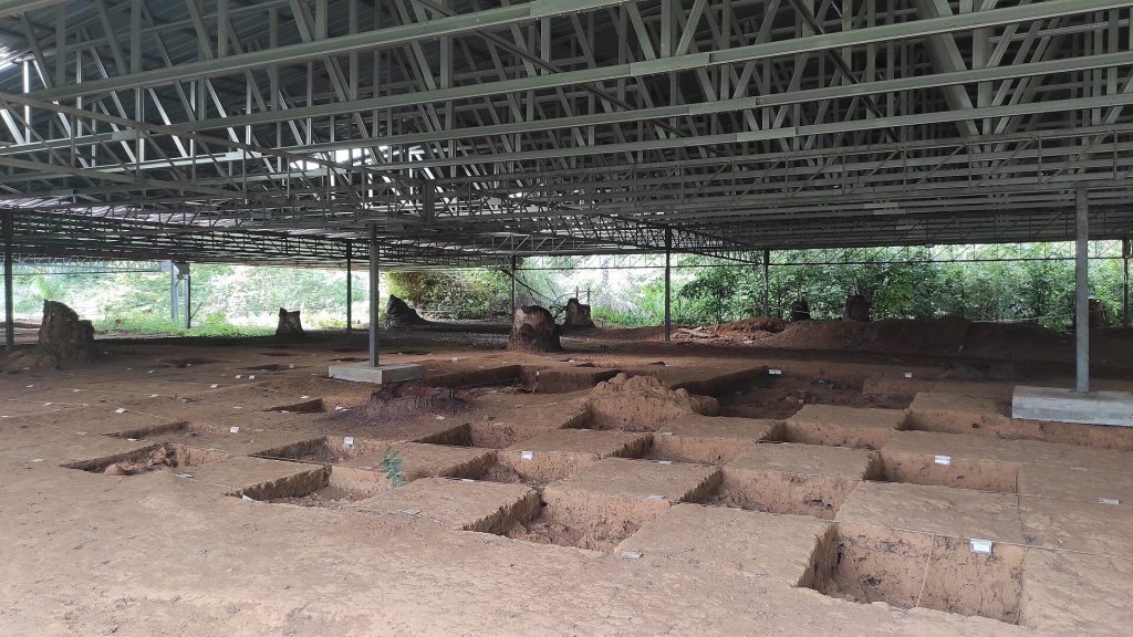 Sungai Batu Archaeological Site: An Ancient Port and Iron-Production Centre in Malaysia 2 Sungai Batu Archaeological Site