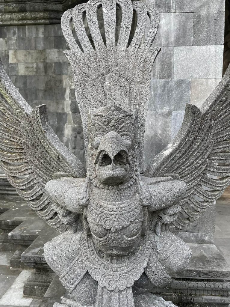 Ngawen: An Eighth-Century Buddhist Temple Compound in Central Java 2 Ngawen