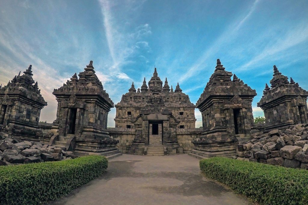 Plaosan Temple: A Ninth-Century Buddhist Complex in Central Java 3 Plaosan temple