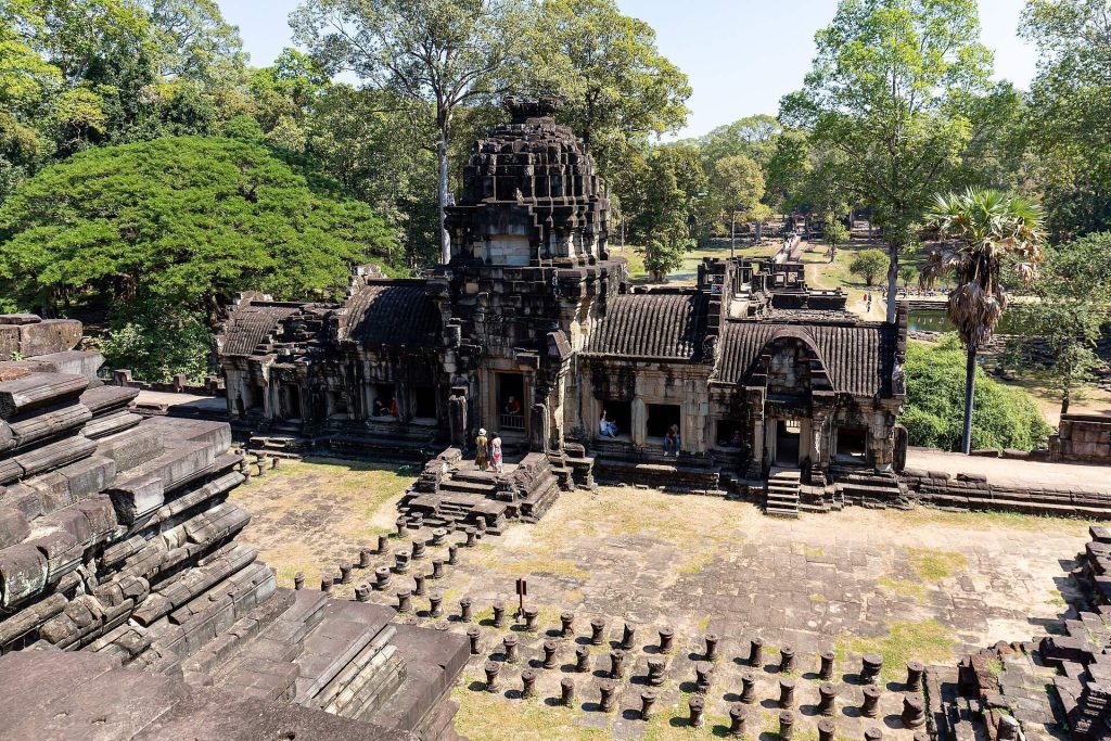 Baphuon: A Khmer Temple Mountain at Angkor 3 Baphuon