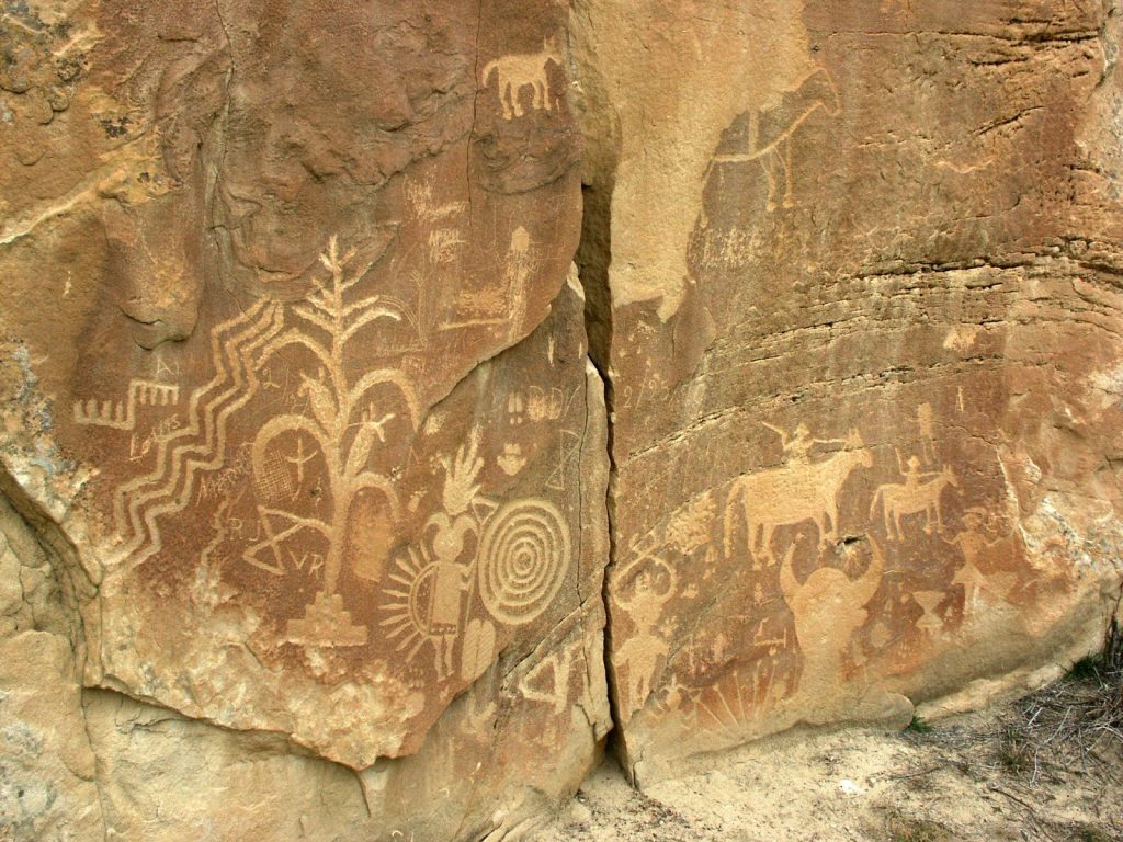 Crow Canyon Archaeological District: Navajo Pueblitos and Rock Art in New Mexico 1 Crow Canyon Archaeological District