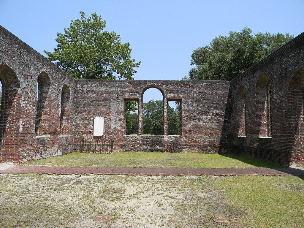 Brunswick Town: Colonial Port and Political Center in North Carolina 2 Brunswick Town