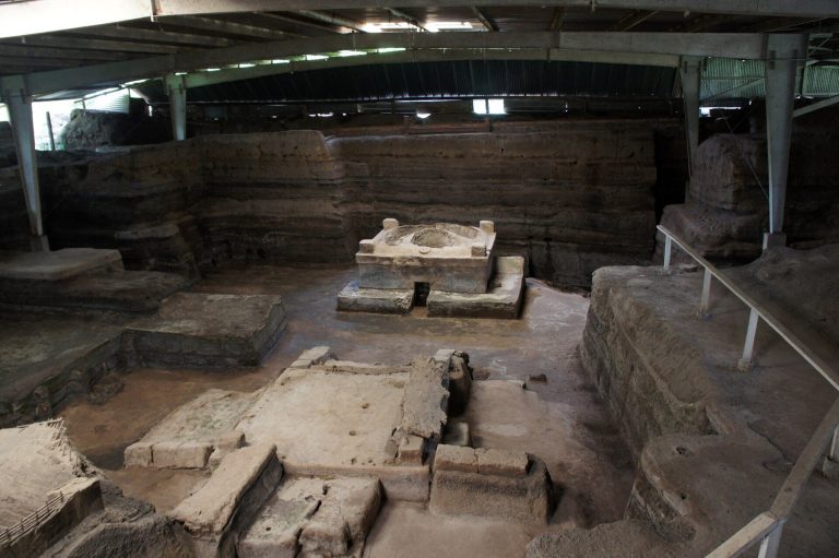 Joya de Cerén: A Classic-Period Maya Agricultural Settlement in El Salvador