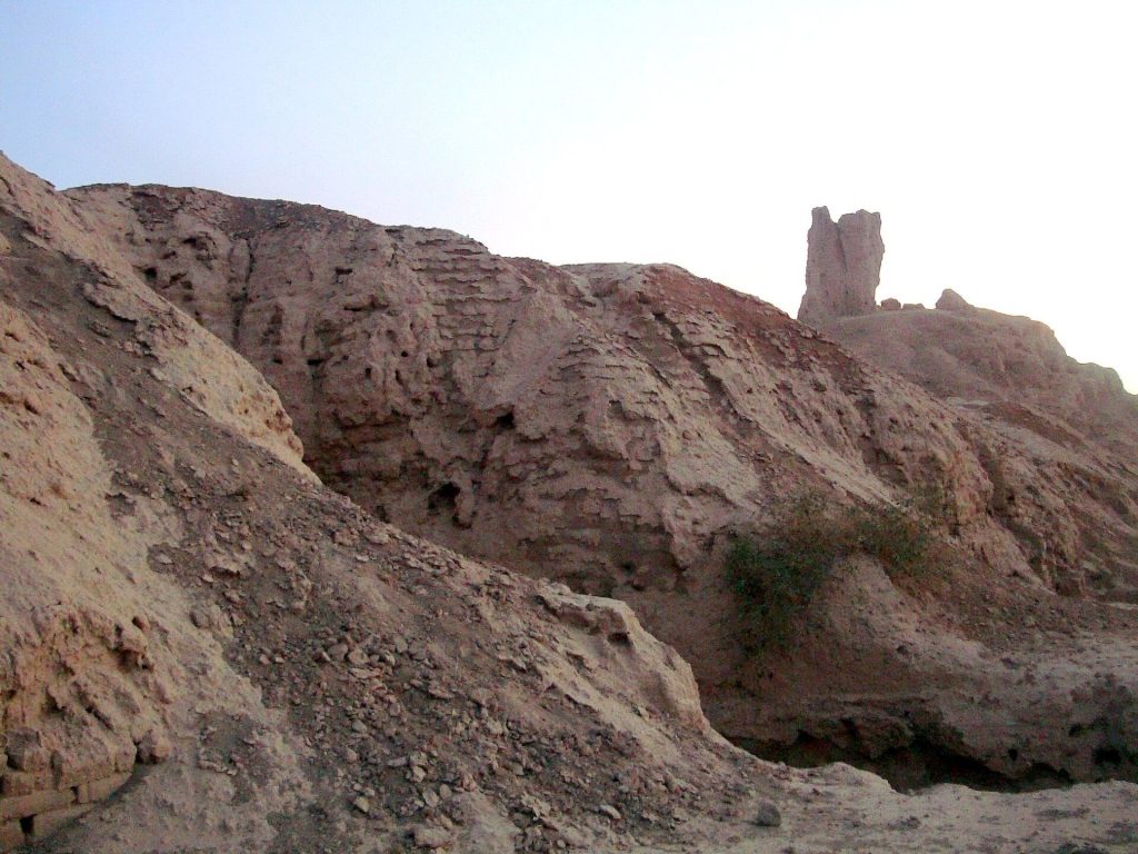 Borsippa: An Ancient Mesopotamian City and Sacred Centre of Nabu 3 Borsippa