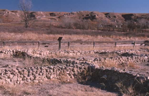 El Quartelejo Ruins: An Apache and Pueblo Archaeological Site in Kansas 1 El Quartelejo Ruins