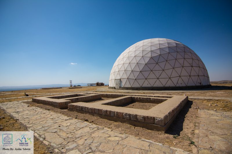 Maragheh Observatory: An Ilkhanid Center of Astronomy in Iran 1 Maragheh Observatory