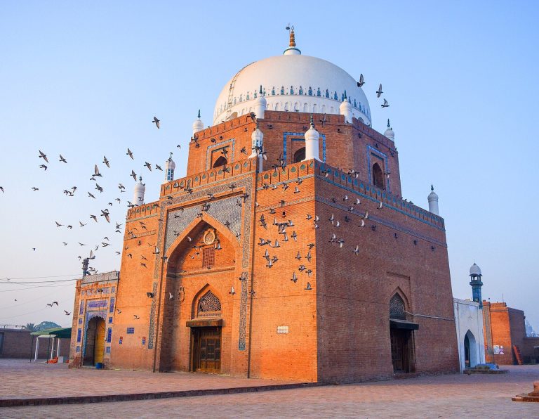 Shrine of Bahauddin Zakariya: A 13th-Century Sufi Mausoleum in Multan