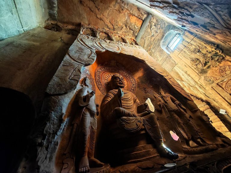Xiangtangshan Caves: A Northern Qi Buddhist Cave-Temple Complex in China
