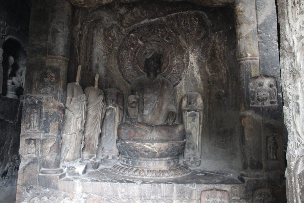 Xiangtangshan Caves: A Northern Qi Buddhist Cave-Temple Complex in China 2 Xiangtangshan Caves