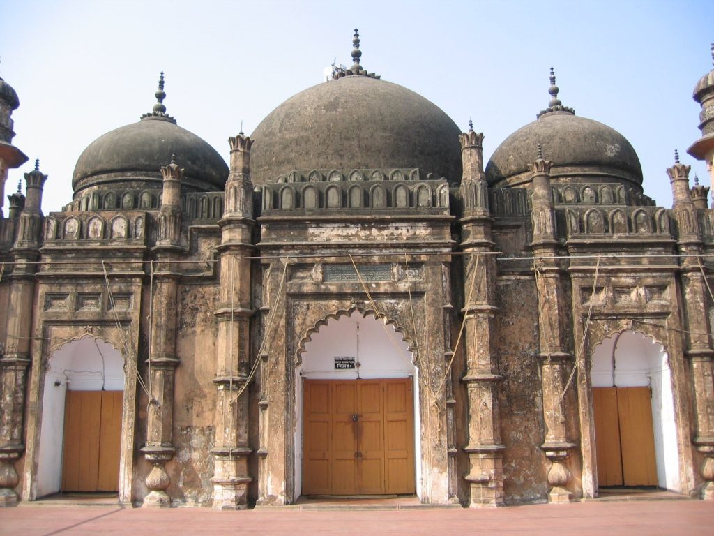 Khan Mohammad Mridha Mosque: A Mughal-Period Mosque in Dhaka 1 Khan Mohammad Mridha Mosque