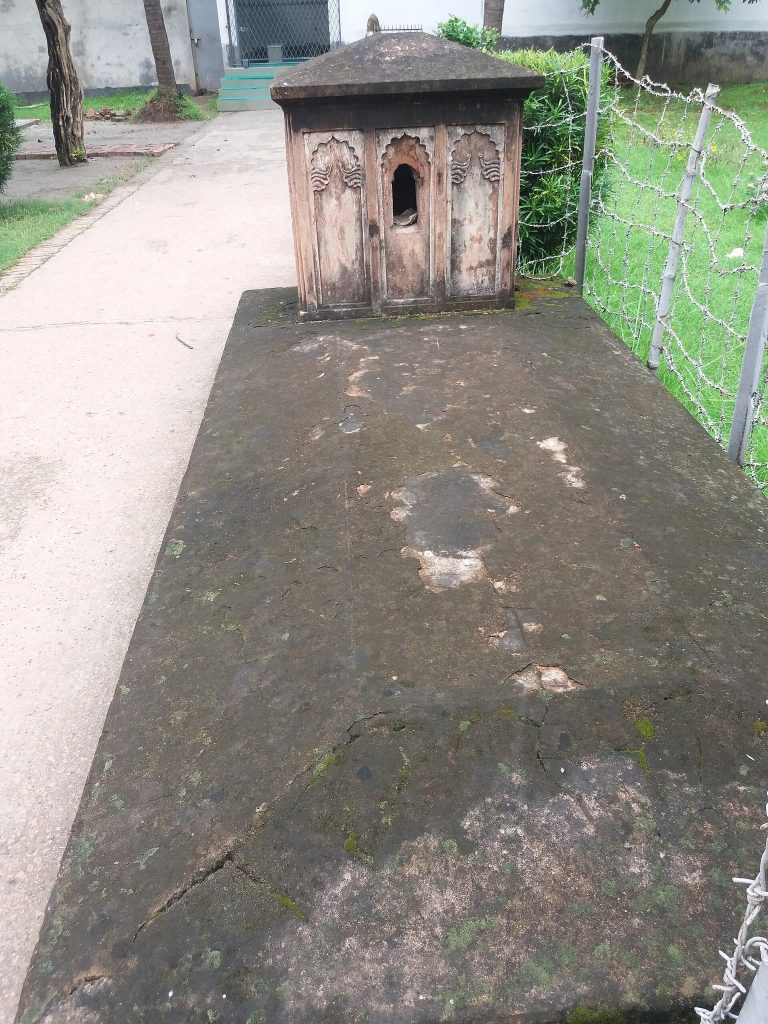 Khan Mohammad Mridha Mosque: A Mughal-Period Mosque in Dhaka 2 Khan Mohammad Mridha Mosque