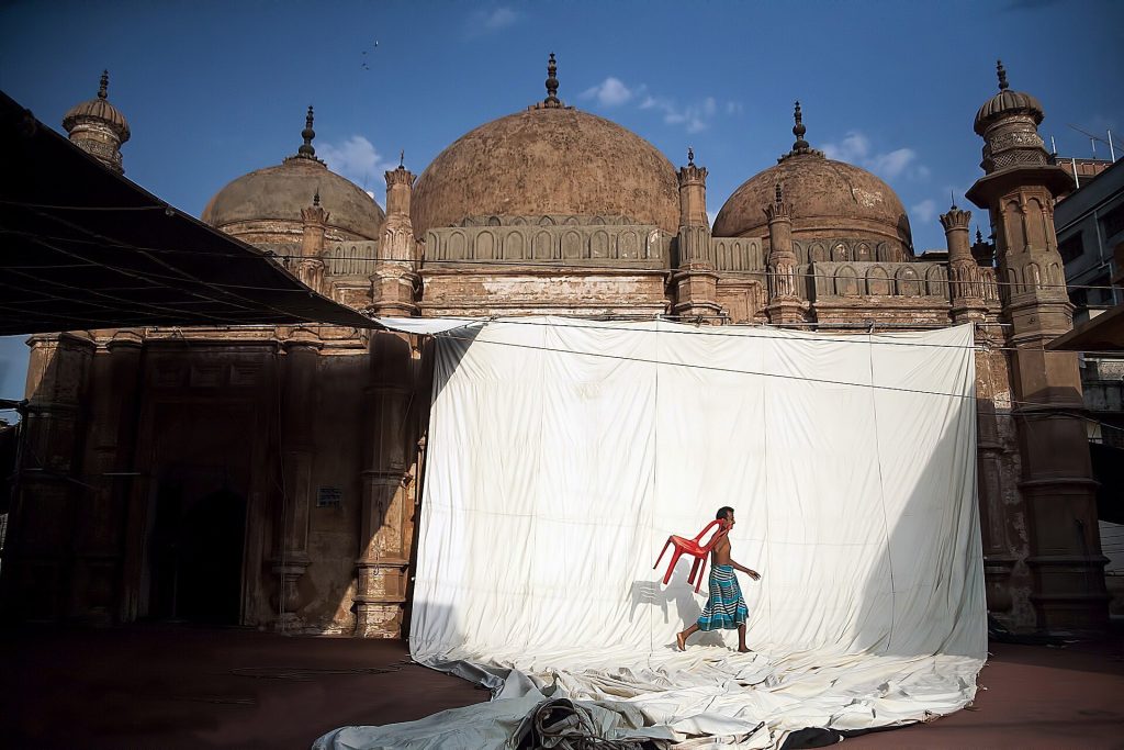 Khan Mohammad Mridha Mosque: A Mughal-Period Mosque in Dhaka 4 Khan Mohammad Mridha Mosque