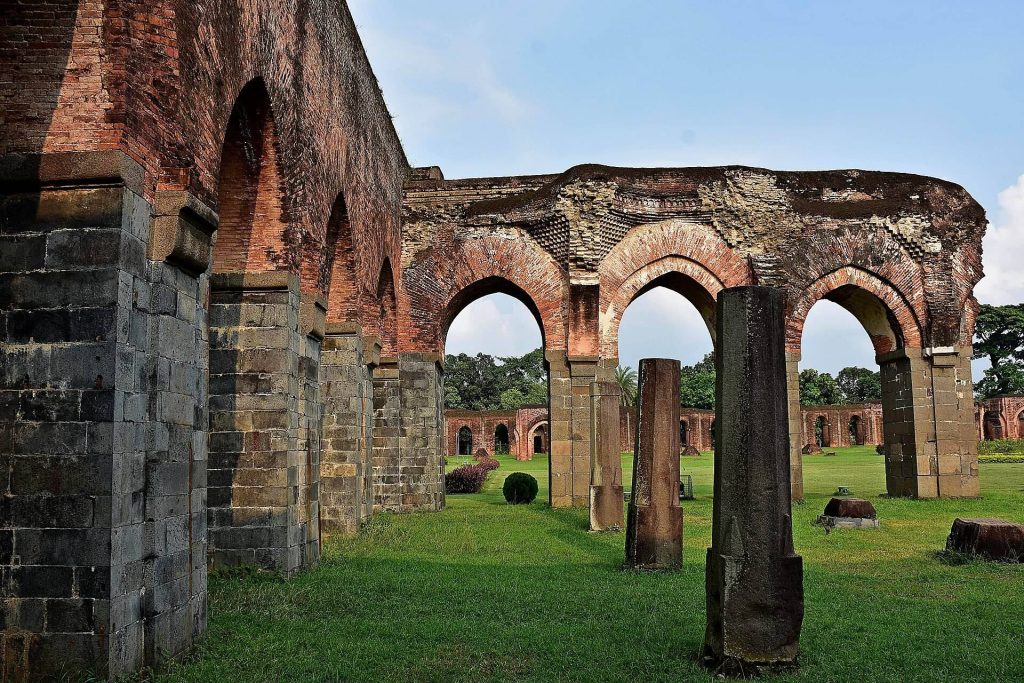 Adina Mosque: A Royal Congregational Mosque of the Bengal Sultanate 4 Adina Mosque