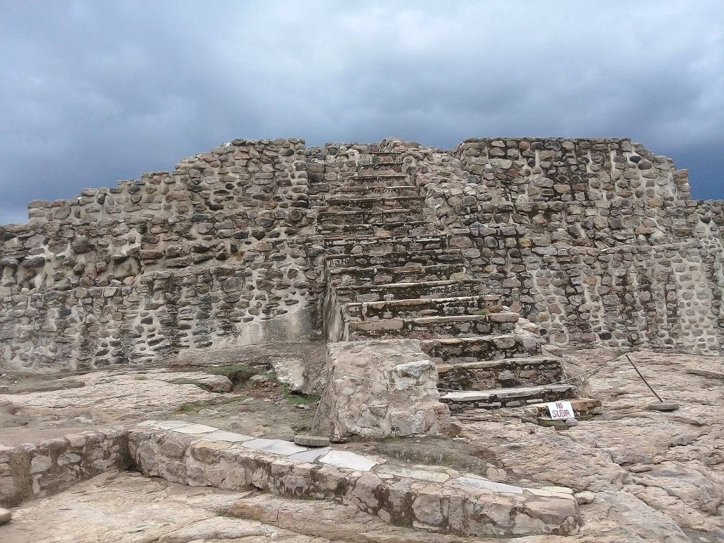 El Cóporo: A Pre-Hispanic Archaeological Settlement in Guanajuato 2 El Cóporo