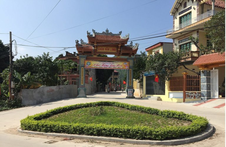 Ham Long Buddhist Temple: A Lien Tong Buddhist Patriarchal Center