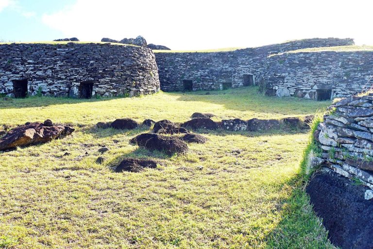 Orongo: A Rapa Nui Ceremonial and Archaeological Site