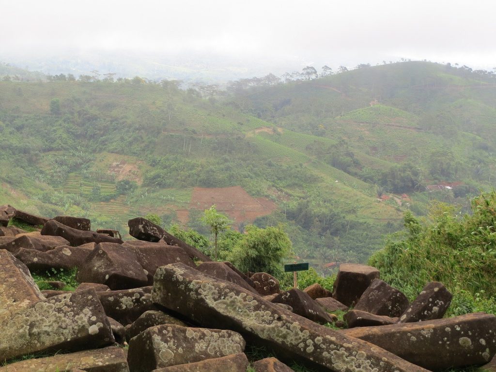Gunung Padang Megalithic Site: A Prehistoric Terrace Complex in Indonesia 2 Gunung Padang Megalithic Site
