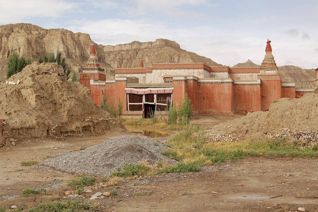 Toling Monastery: A Center of Buddhist Revival in Western Tibet 1 Toling Monastery