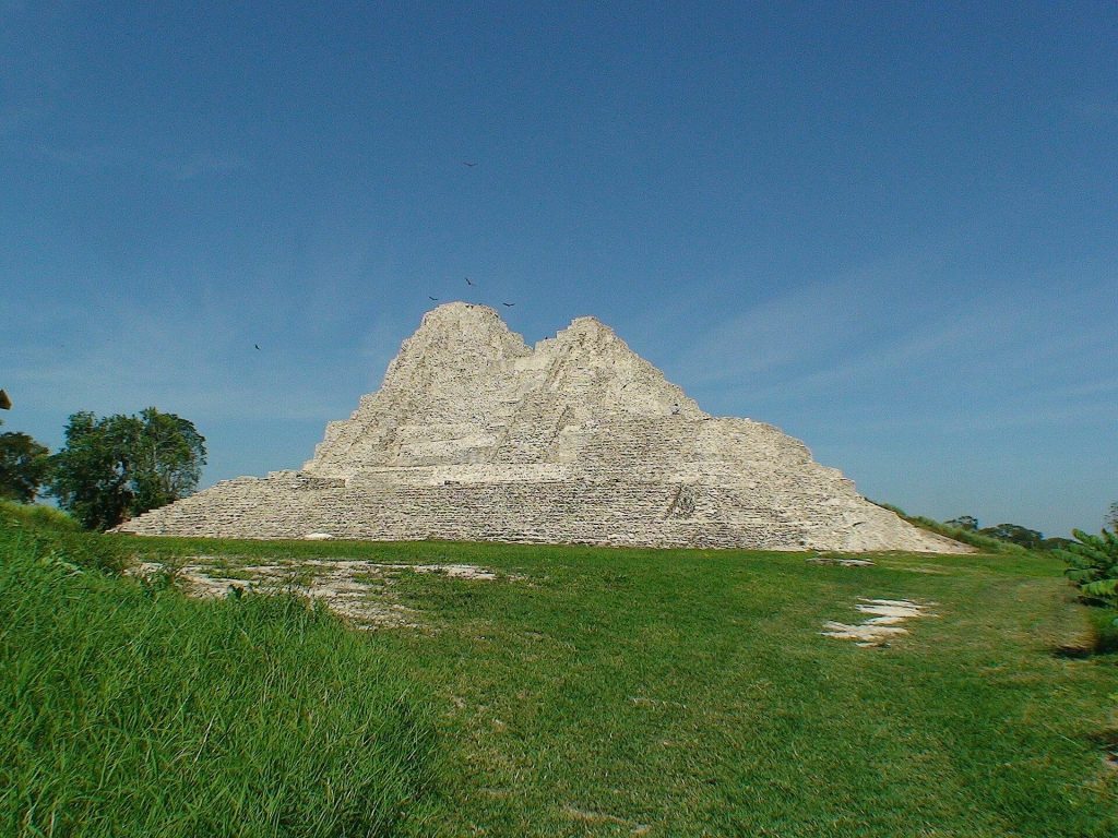 Moral Reforma: A Maya River-Port and Regional Center in Tabasco 1 Moral Reforma