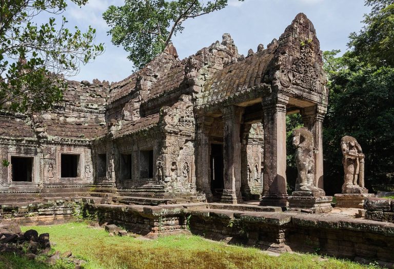 Preah Khan: A Buddhist and Hindu Temple Complex at Angkor