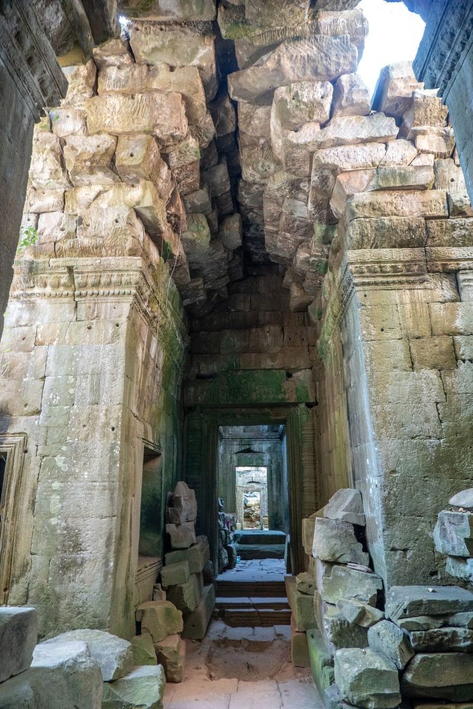 Preah Khan: A Buddhist and Hindu Temple Complex at Angkor 4 Preah Khan
